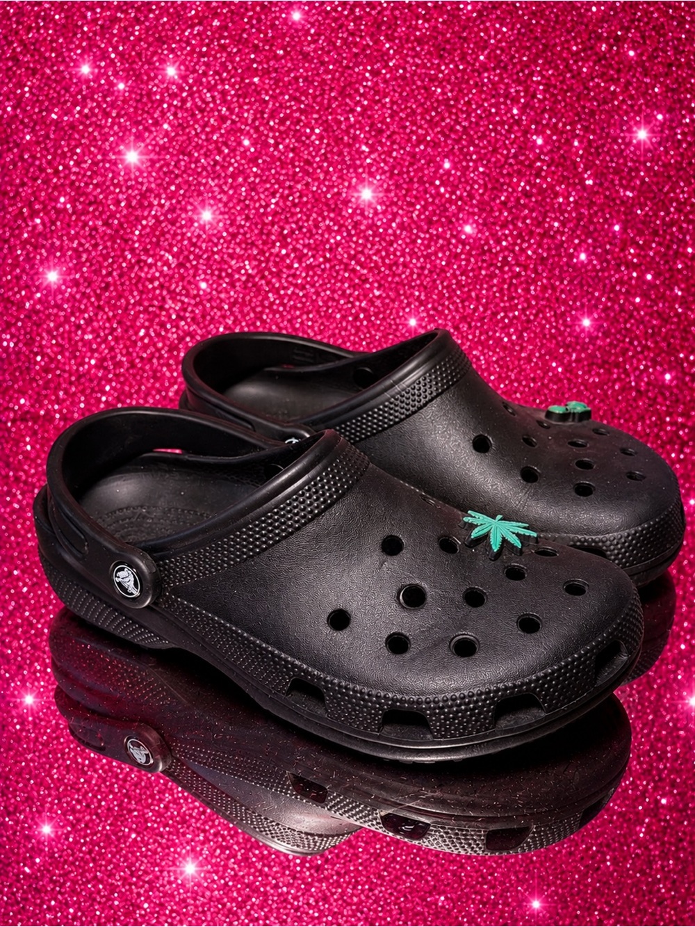 CROCS mens 7 womens 9